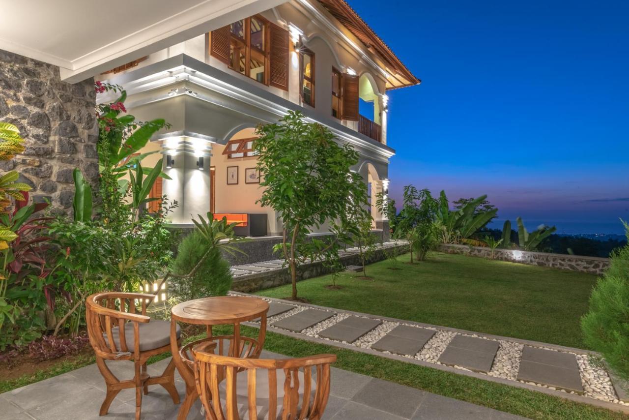 Villa Mata Hari Panji Экстерьер фото