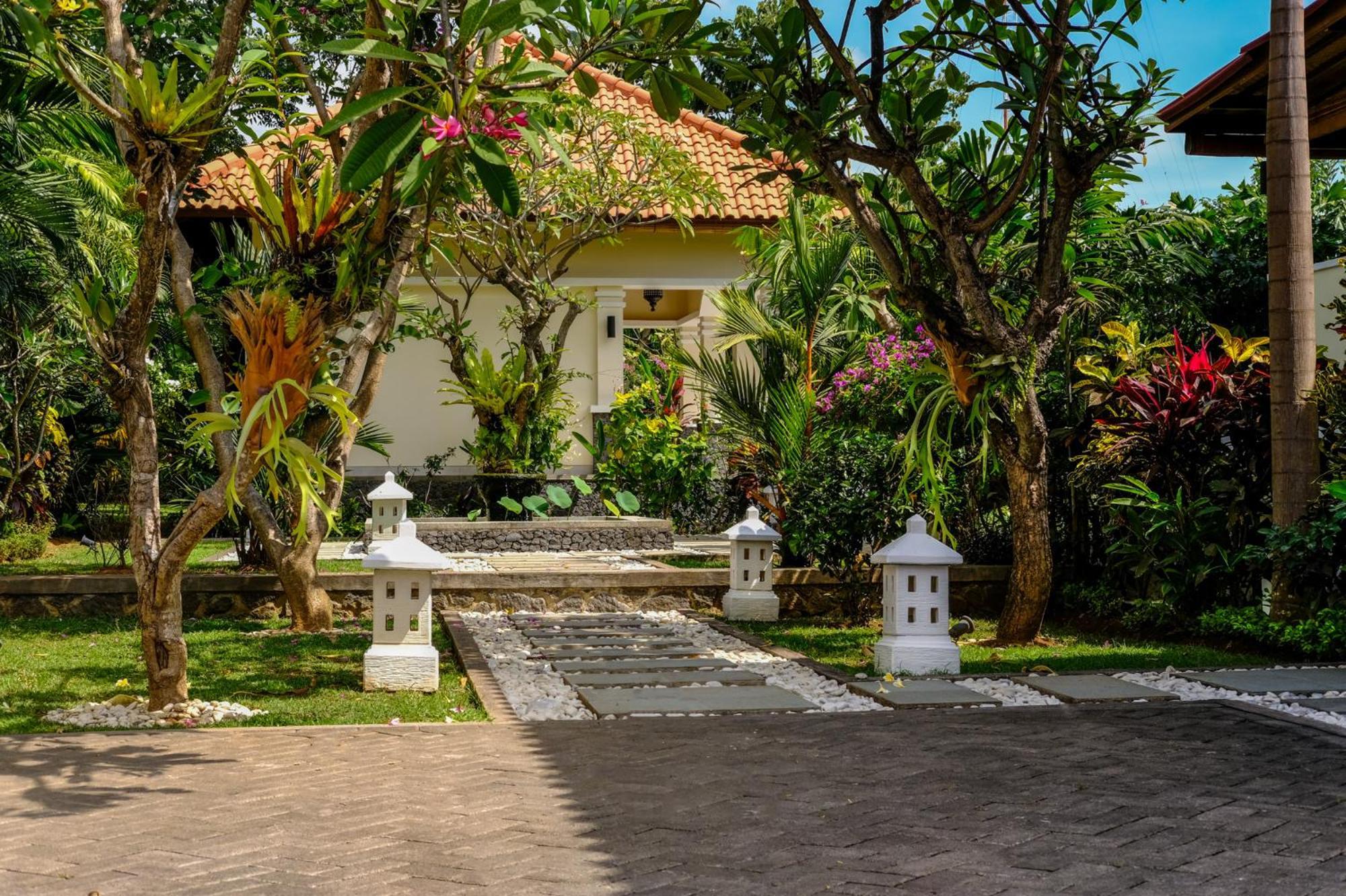 Villa Mata Hari Panji Экстерьер фото