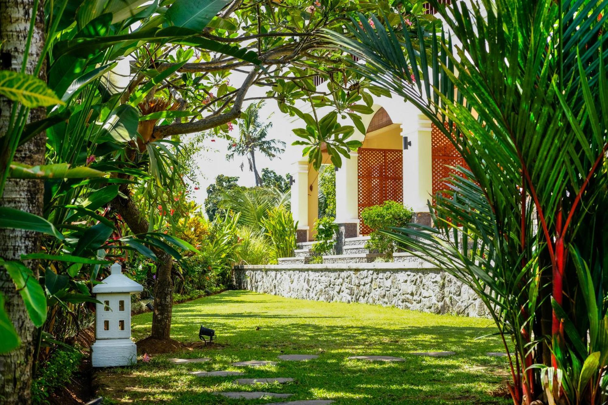 Villa Mata Hari Panji Экстерьер фото